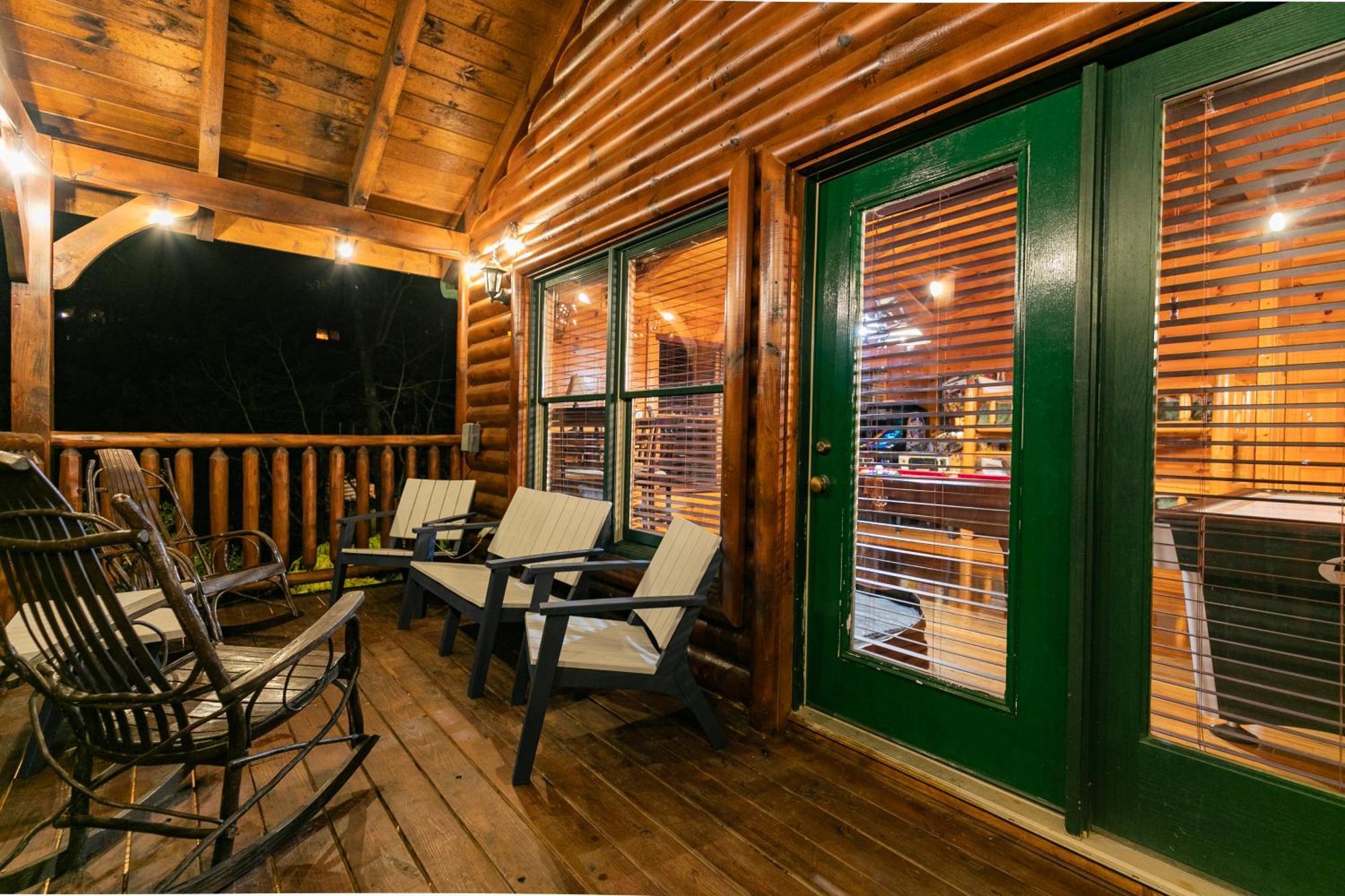 Spacious Resort Log Cabin, Easy Drive, Hot Tub, Arcade Gameroom, Mountain Vibe 蓋特林堡 外观 照片
